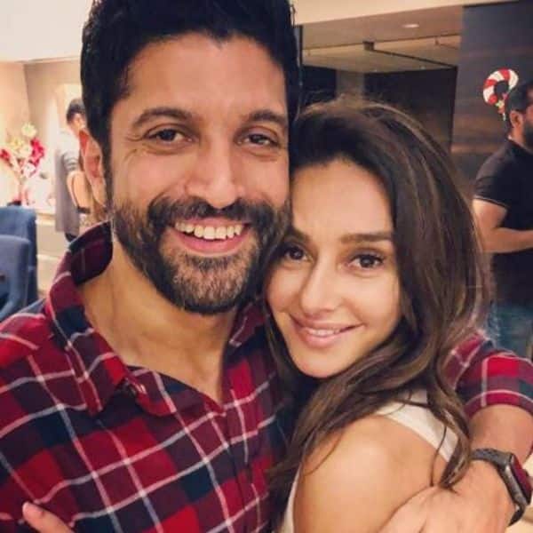 Farhan Akhtar declares his love for girlfriend Shibani Dandekar Farhan Akhtar declares his love for girlfriend Shibani Dandekar